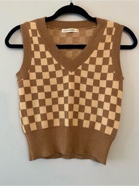 Moon & Madison Checkered Sweater Vest Brown Tan Preppy Size M